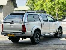https://riyasewana.com/uploads/toyota-hilux-vigo-241144204102.jpg