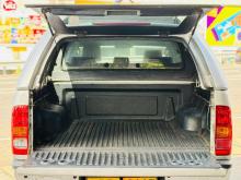 https://riyasewana.com/uploads/toyota-hilux-vigo-241144446326.jpg