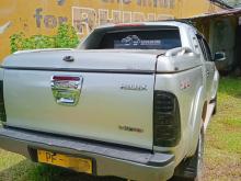 https://riyasewana.com/uploads/toyota-hilux-vigo-2413464917566.jpg