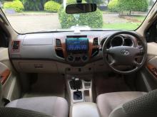 https://riyasewana.com/uploads/toyota-hilux-vigo-258535417625.jpg