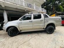 https://riyasewana.com/uploads/toyota-hilux-vigo-2610435024861.jpg