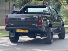 https://riyasewana.com/uploads/toyota-hilux-vigo-268031324593.jpg
