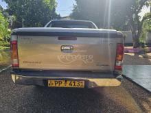 https://riyasewana.com/uploads/toyota-hilux-vigo-27162455475222.jpg