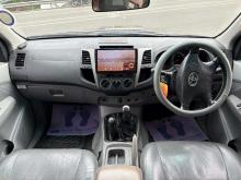 https://riyasewana.com/uploads/toyota-hilux-vigo-281726456744.jpg