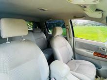 https://riyasewana.com/uploads/toyota-hilux-vigo-2910201517656.jpg