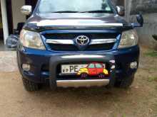 https://riyasewana.com/uploads/toyota-hilux-vigo-301615374082.jpg