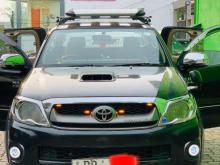 https://riyasewana.com/uploads/toyota-hilux-vigo-301933156376.jpg