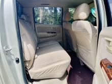 https://riyasewana.com/uploads/toyota-hilux-vigo-3023221617786.jpg