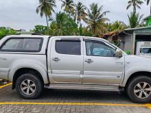 https://riyasewana.com/uploads/toyota-hilux-vigo-312132176396.jpg