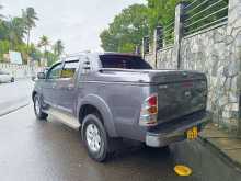https://riyasewana.com/uploads/toyota-hilux-vigo-3906164352.jpg