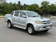 https://riyasewana.com/uploads/toyota-hilux-vigo-4175228512.jpg