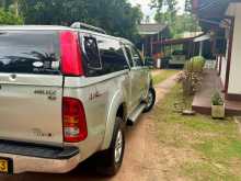 Toyota Hilux Vigo Smart Cab G Grade 2010 Pickup