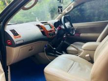 https://riyasewana.com/uploads/toyota-hilux-vigo-61036016345.jpg