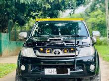https://riyasewana.com/uploads/toyota-hilux-vigo-61036016802.jpg