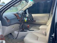 https://riyasewana.com/uploads/toyota-hilux-vigo-79494217775.jpg