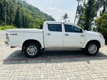 https://riyasewana.com/uploads/toyota-hilux-vigo-915074517196.jpg
