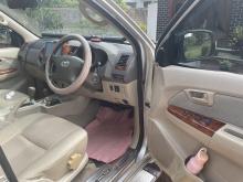 https://riyasewana.com/uploads/toyota-hilux-vigo-920343117505.jpg