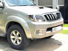 https://riyasewana.com/uploads/toyota-hilux-vigo-97185822532.jpg