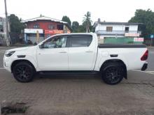 https://riyasewana.com/uploads/toyota-hilux-z-211208576326.jpg