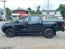 https://riyasewana.com/uploads/toyota-hilux-z-31742465003.jpg