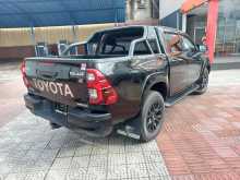 https://riyasewana.com/uploads/toyota-hiluxgr-sport-2023-2712261812144.jpg