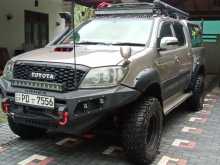 https://riyasewana.com/uploads/toyota-hinlx-vigo-211626054012.jpg