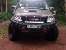 https://riyasewana.com/uploads/toyota-hinlx-vigo-211628116556.jpg