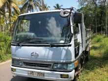 https://riyasewana.com/uploads/toyota-hino-12718014773.jpg
