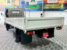 https://riyasewana.com/uploads/toyota-hino-14-5-17519434442.jpg