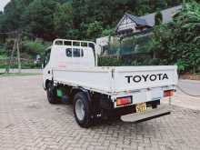 https://riyasewana.com/uploads/toyota-hino-2007-1819233112593.jpg