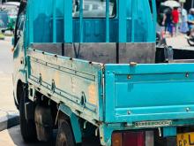 https://riyasewana.com/uploads/toyota-hino-2110411224453.jpg
