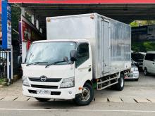 Toyota Hino 2016 Lorry
