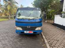 https://riyasewana.com/uploads/toyota-hino-51103244292.jpg