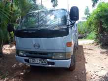 Toyota Hino Ranger 2000 Lorry