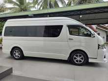 https://riyasewana.com/uploads/toyota-hiroof-223-914494422102.jpg