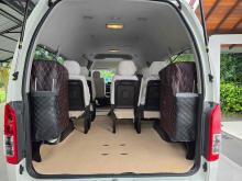 https://riyasewana.com/uploads/toyota-hiroof-223-914511424343.jpg