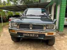 https://riyasewana.com/uploads/toyota-holiday-109-1994-299432212861.jpg