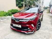 Toyota HYBRID ZYX10 CHR 2017 SUV