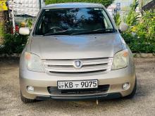 Toyota Ist 2002 Car