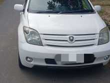 Toyota Ist 2004 Car