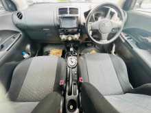 https://riyasewana.com/uploads/toyota-ist-1613490622543.jpg