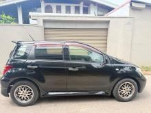 Toyota Ist 2003 Car