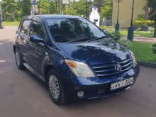 Toyota Ist 2005 Car