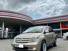 Toyota Ist 2002 Car