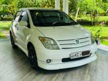 https://riyasewana.com/uploads/toyota-ist-2003-97284612573.jpg