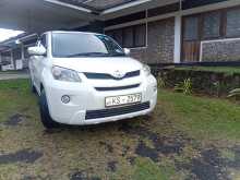 Toyota IST 2010 Car