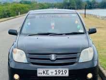Toyota IST 2002 Car