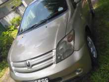 Toyota Ist 2002 Car