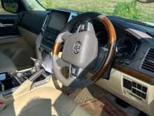 https://riyasewana.com/uploads/toyota-jeep-2016-3021240312013.jpg
