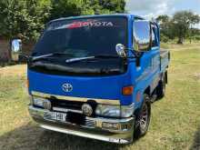 Toyota KC LY121 1998 Crew Cab